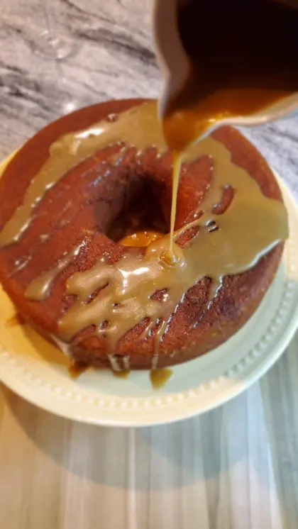 Butter Cake with Brown Sugar Glaze