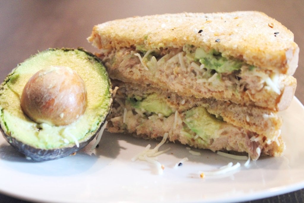 Spicy Tuna Sandwich with Avocado