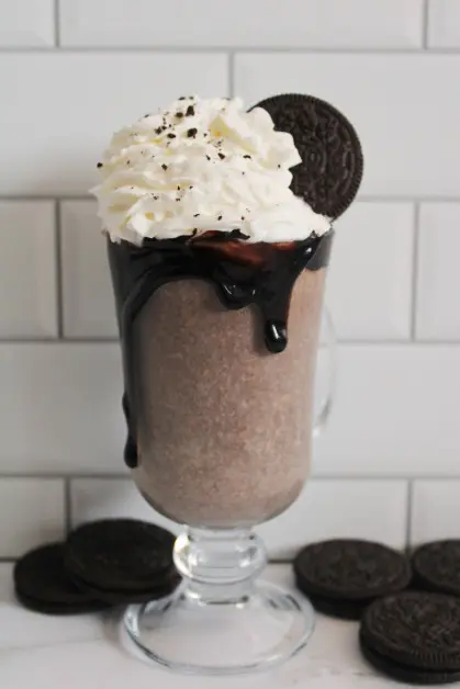 Cookies and cream milkshake made right at home.