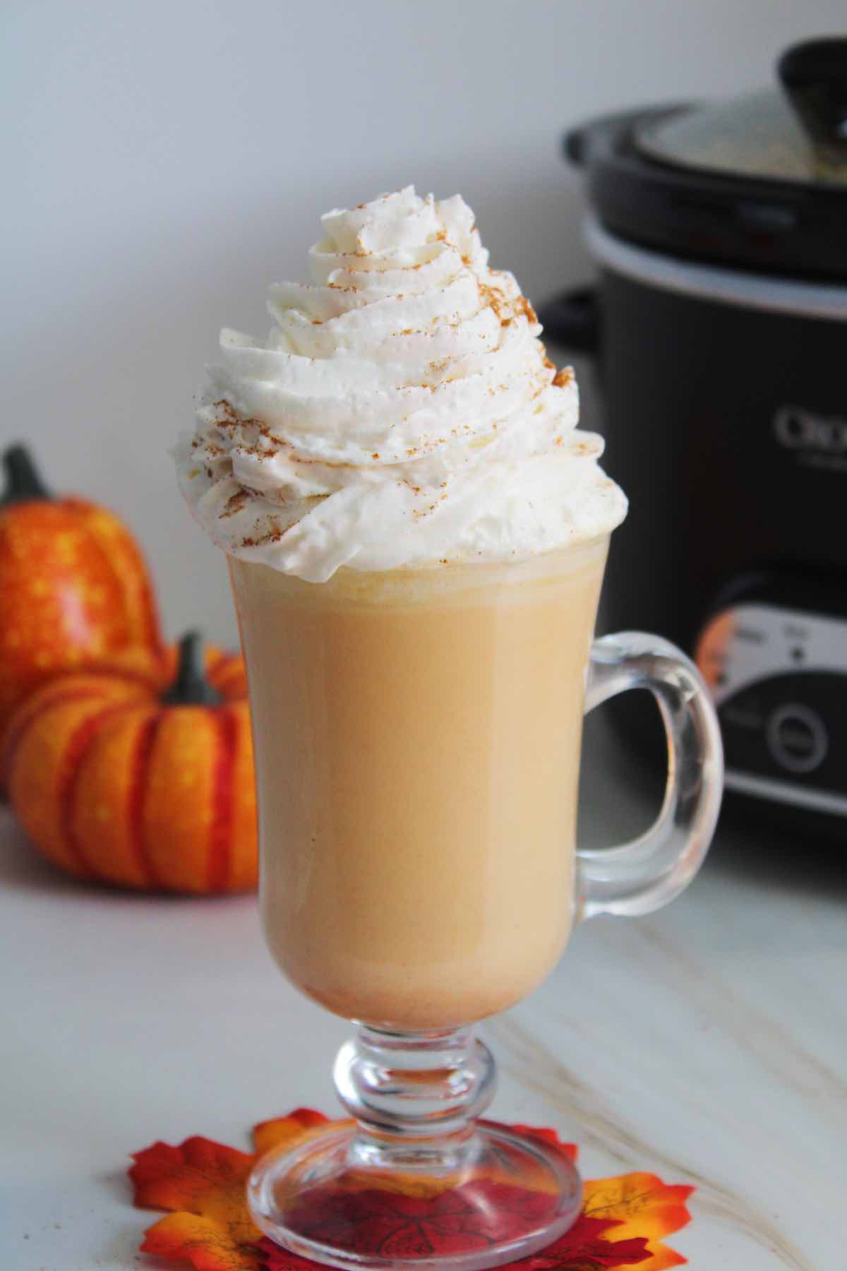 This easy recipe for crockpot pumpkin spice hot chocolate is perfect for the fall.
