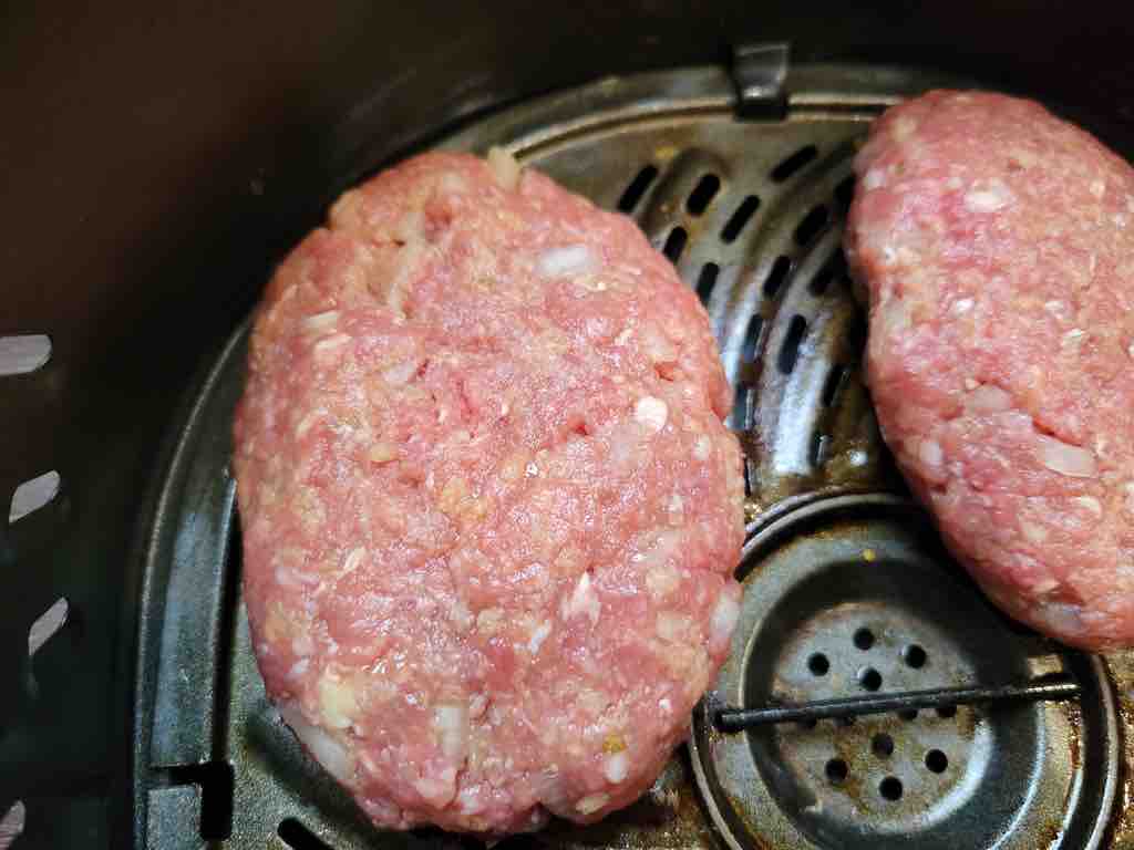This is how you form the ground beef mixture into oval shaped patties to cook in the air fryer.