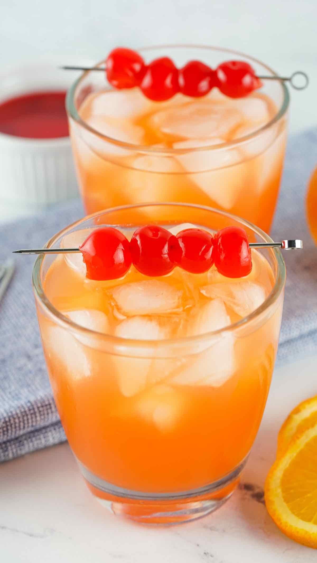This easy sex on the beach cocktail recipe is perfect for summer parties and hang outs.