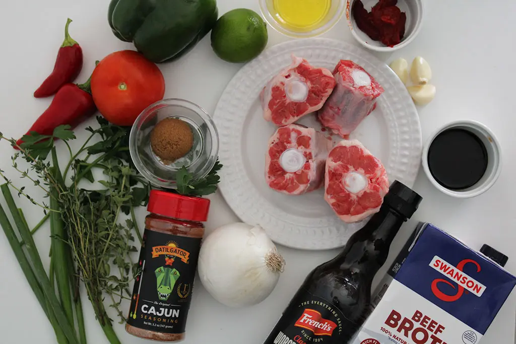 These are the ingredients you'll need to make fried oxtails