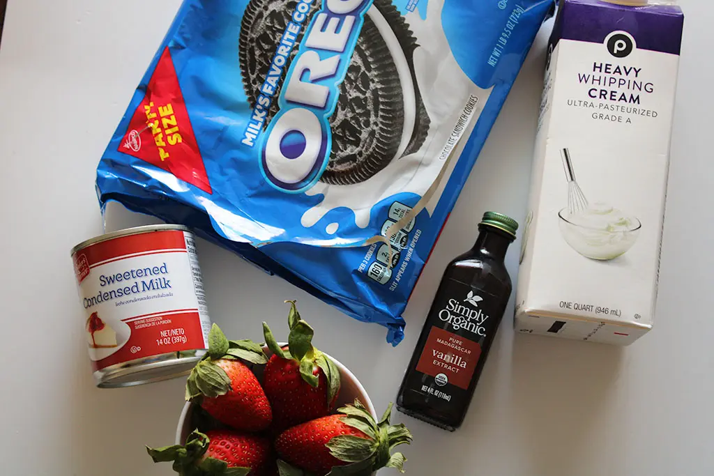 ingredients for strawberry oreo ice cream