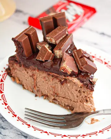 Kit Kat Cheesecake